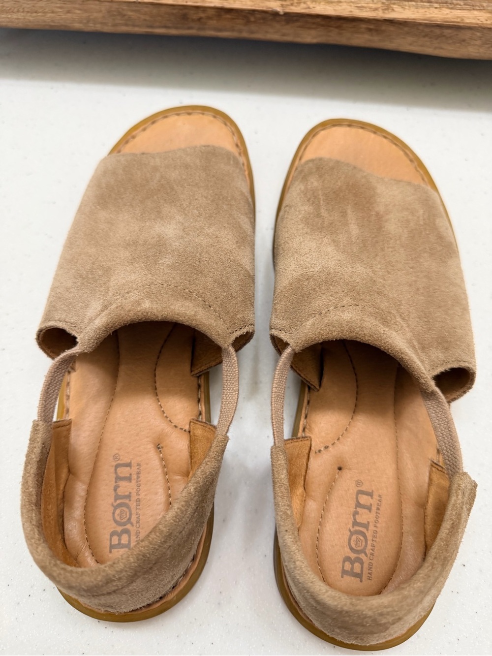 Born Cove Modern Sandals 8M Taupe Beige Leather Boho Comfort EUC - Picture 9 of 10